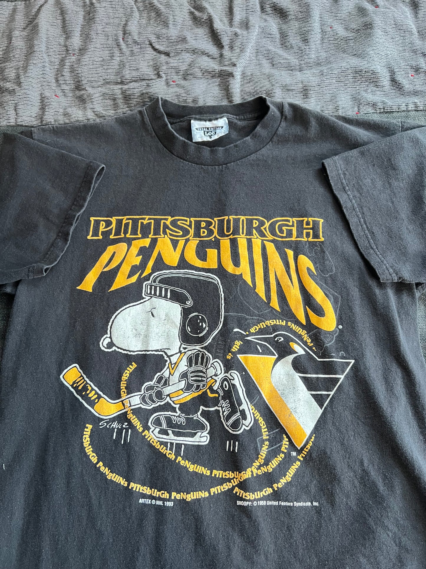 1993 Snoopy Pittsburgh Penguins Shirt (L)