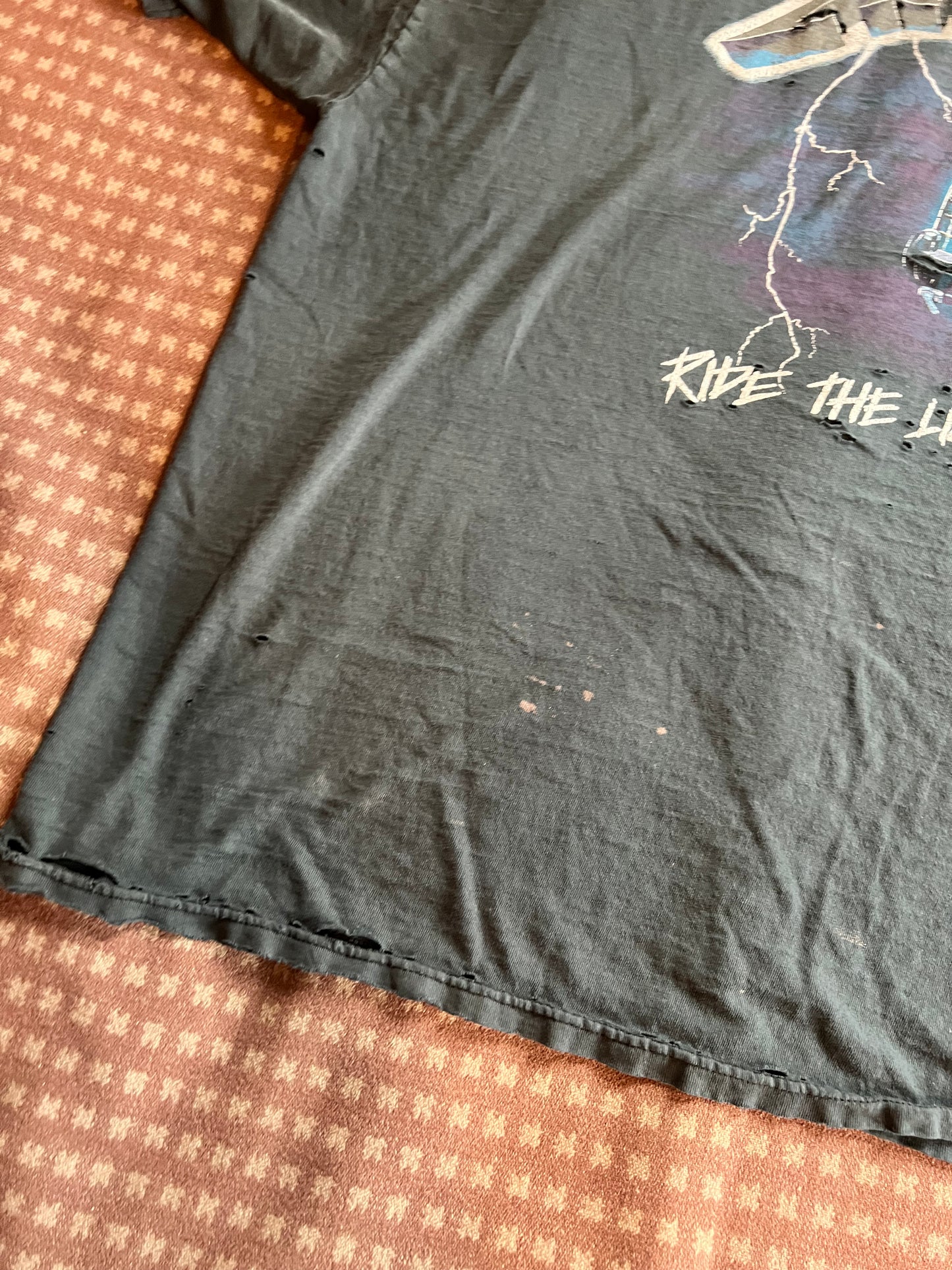 2000s Thrashed Metallica "Ride the Lighting" Shirt (XXL)